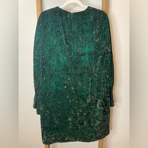Sam Edelman Crushed Velvet Dress in HUNTER GREEN Slit Sleeves - Picture 7 of 9
